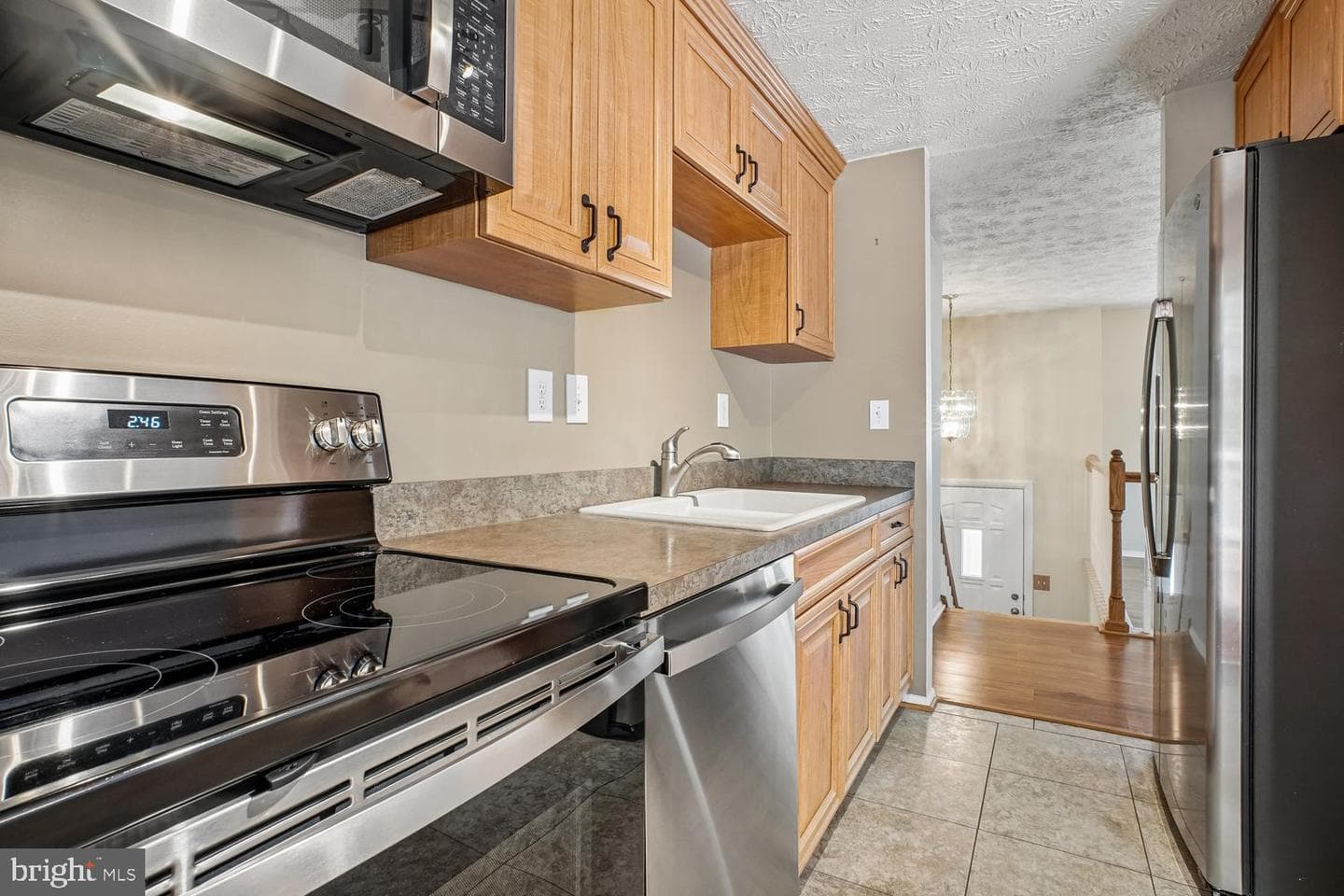 8491 Rippled Creek Court photo 13