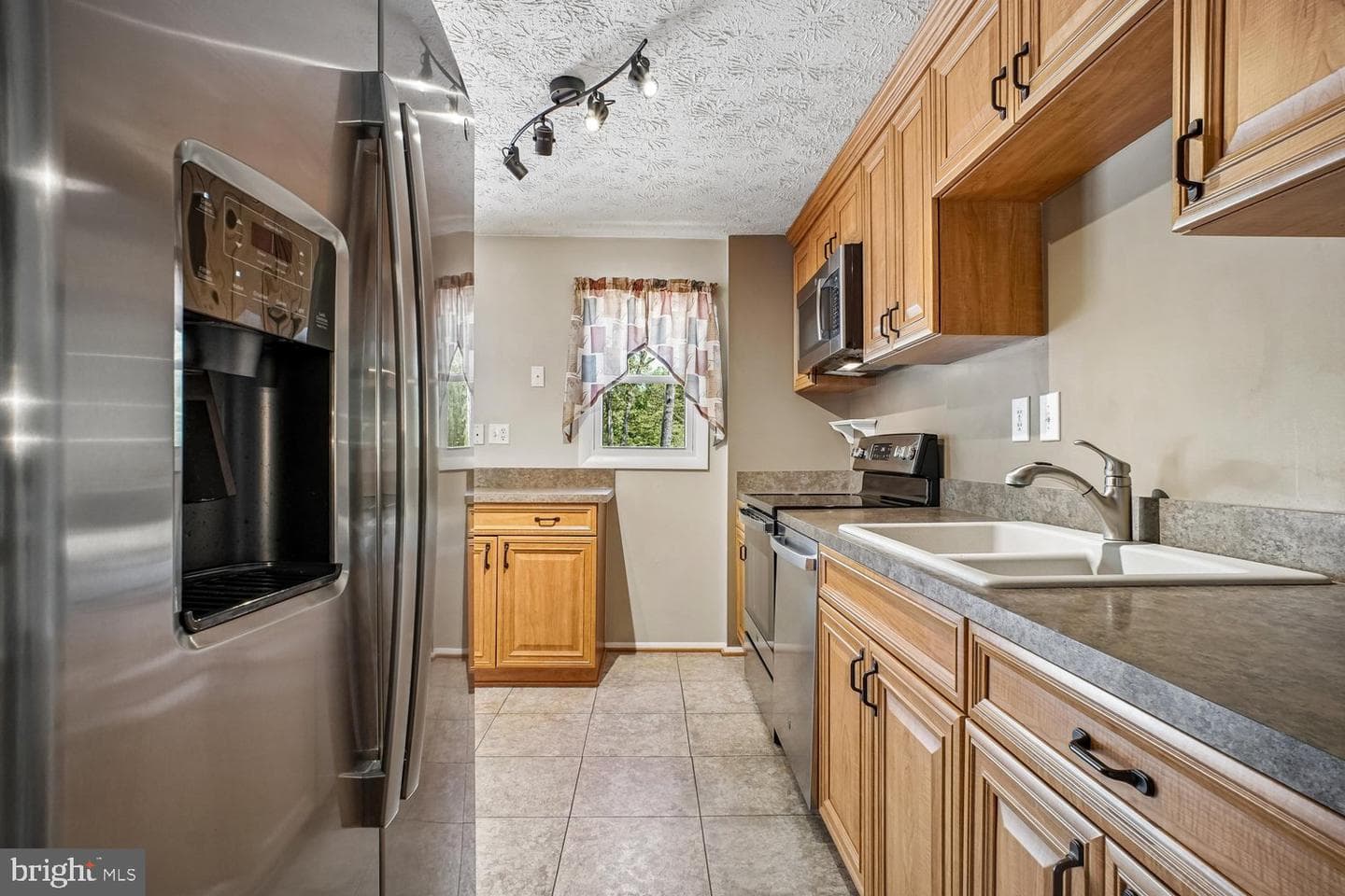 8491 Rippled Creek Court photo 15