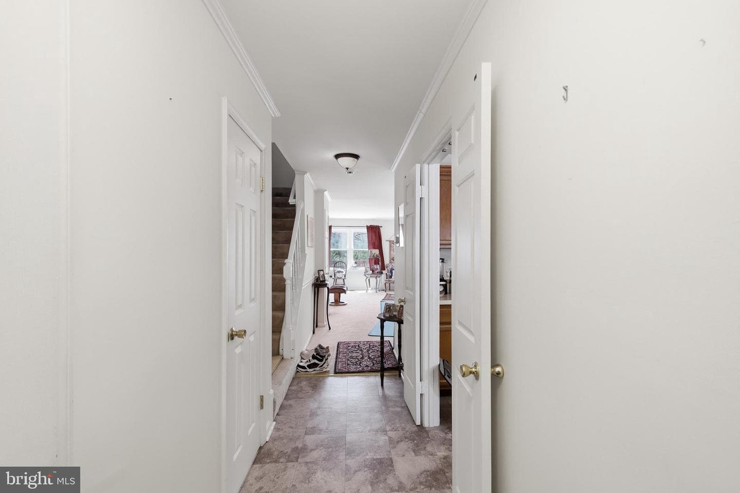 6101 Old Brentford Court photo 4