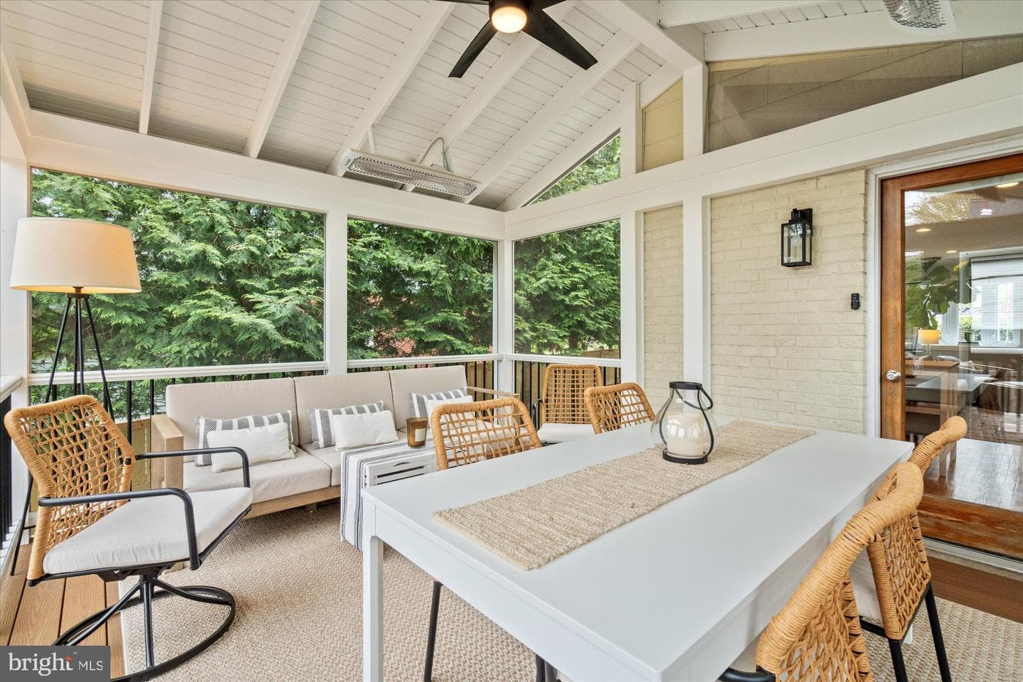 2206 Rollins Drive photo 8
