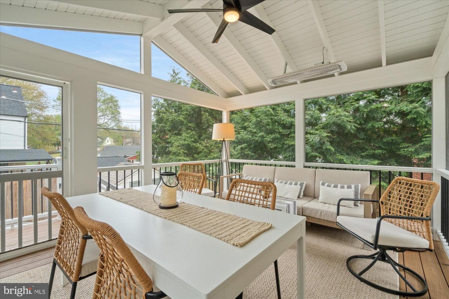 2206 Rollins Drive photo 9