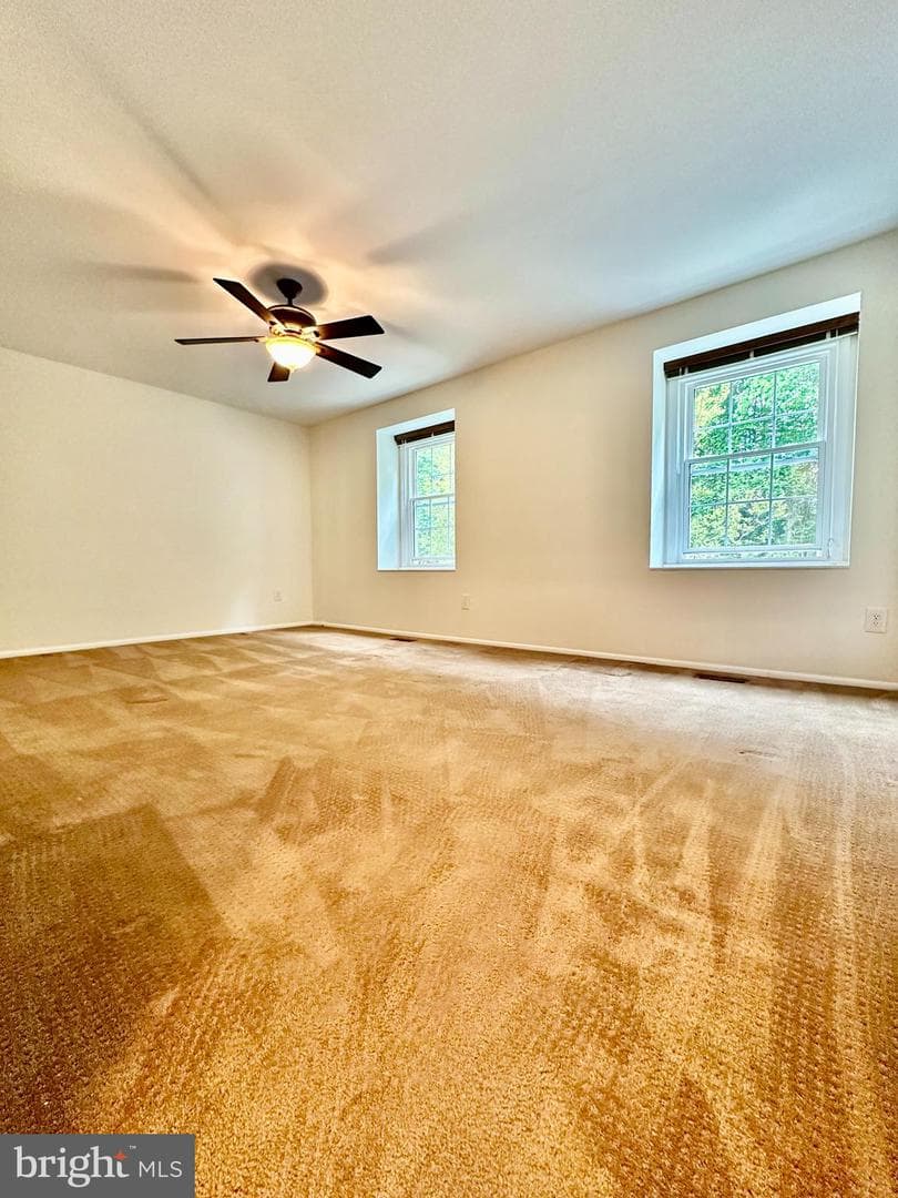 5230 Lonsdale Drive photo 11