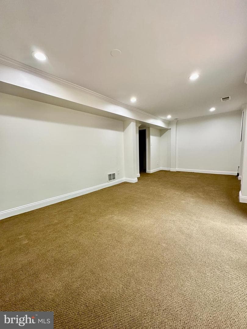 5230 Lonsdale Drive photo 20