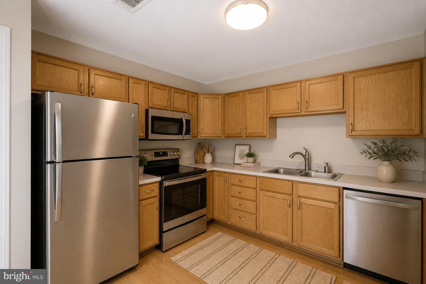 7530-E Coxton Court #113 photo 11