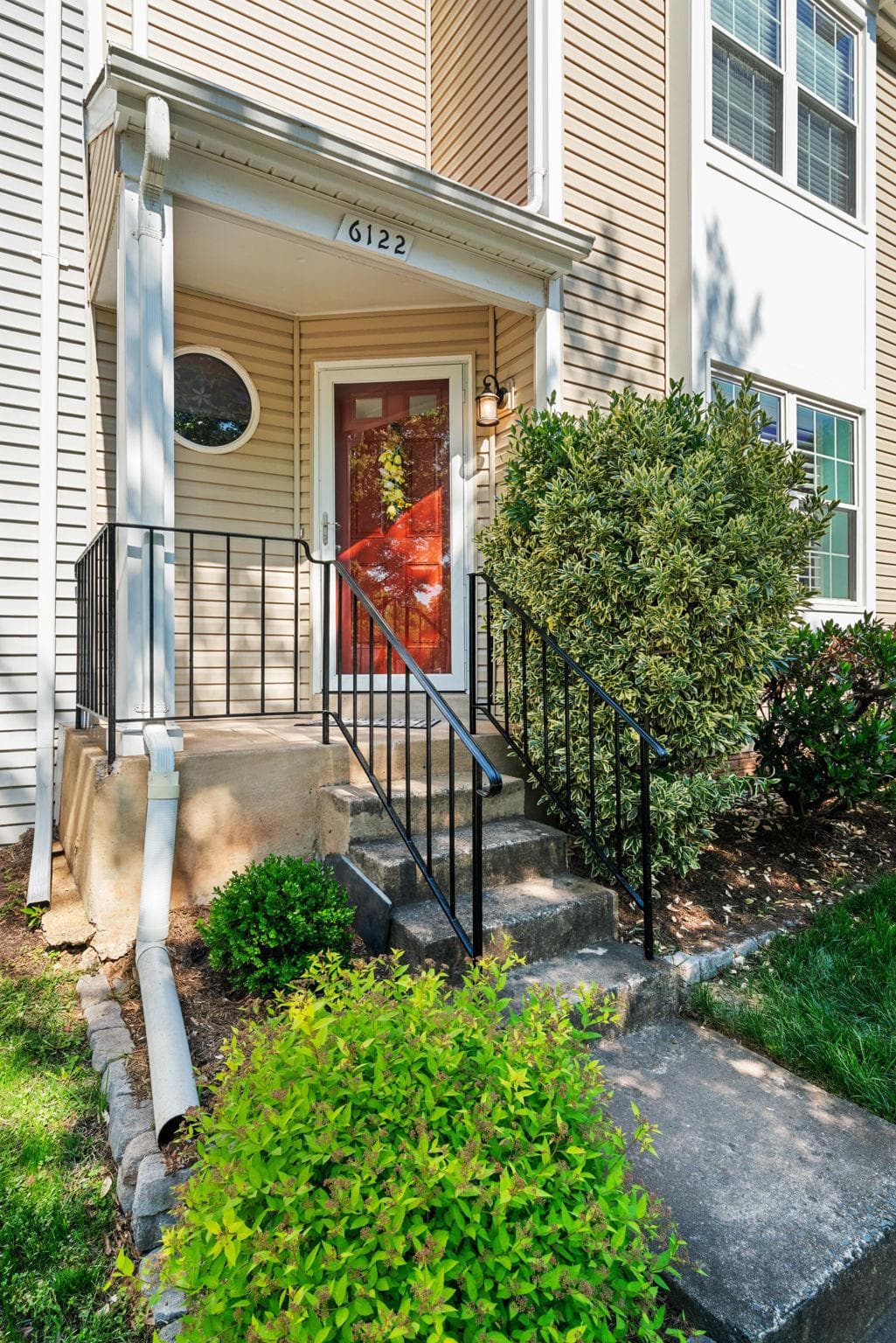 6122 Rocky Way photo 4