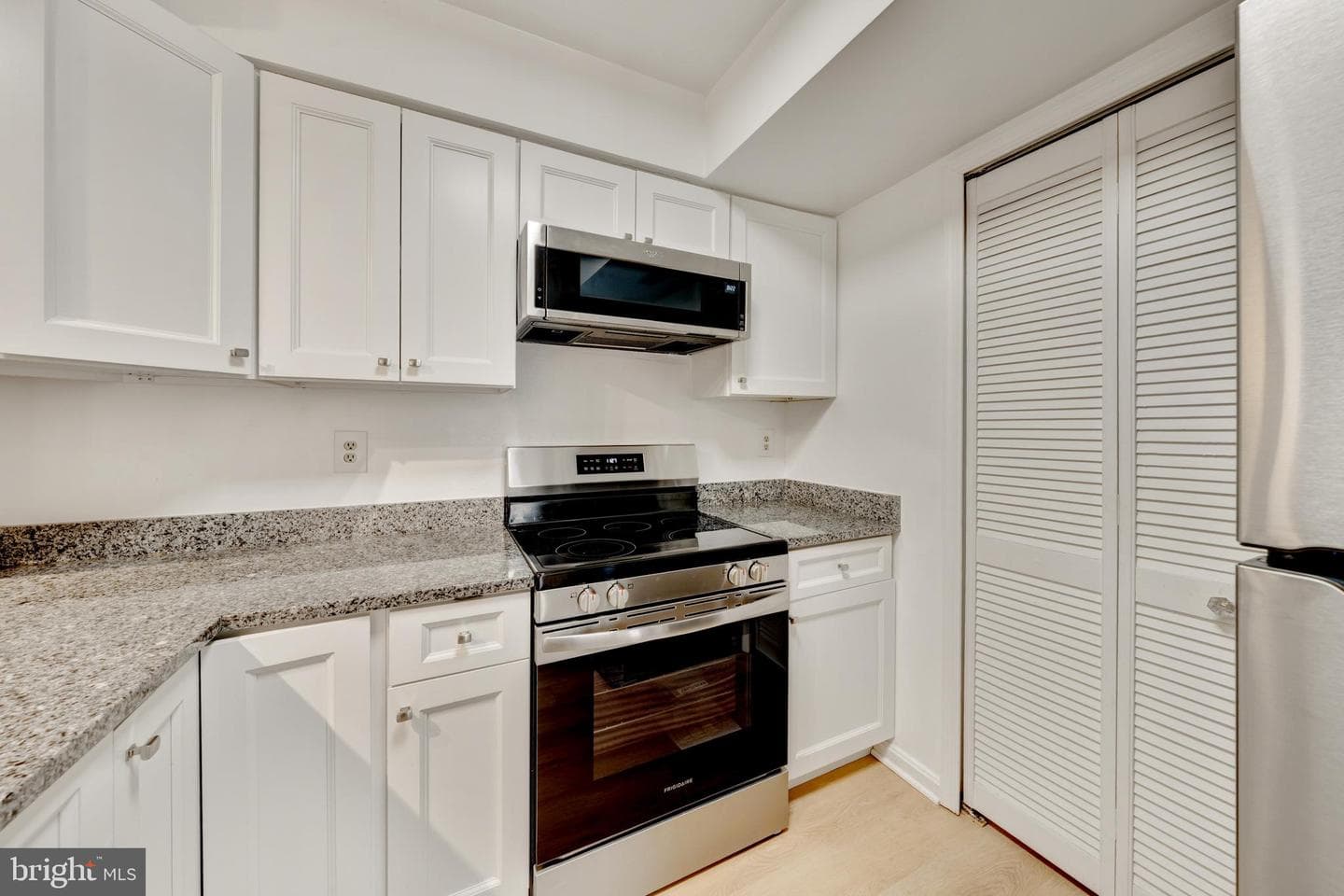 6912 Mary Caroline Circle #b photo 3
