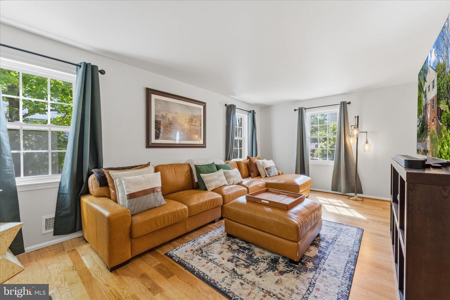 6014 Ticonderoga Court photo 4