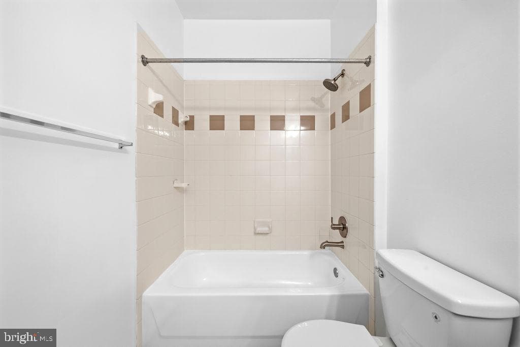 5172 William Colin Court #a photo 21