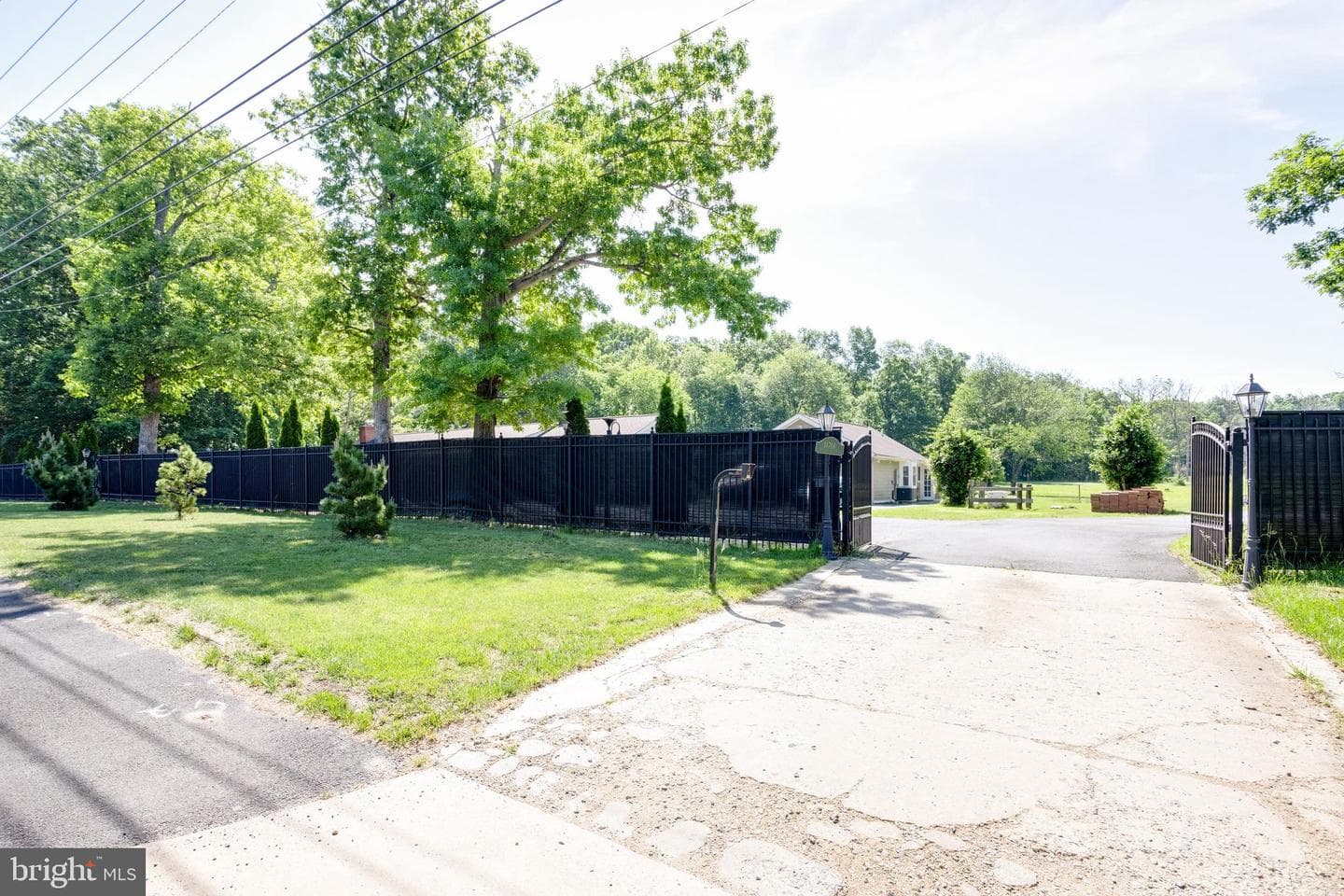 11701 Braddock Rd photo 39