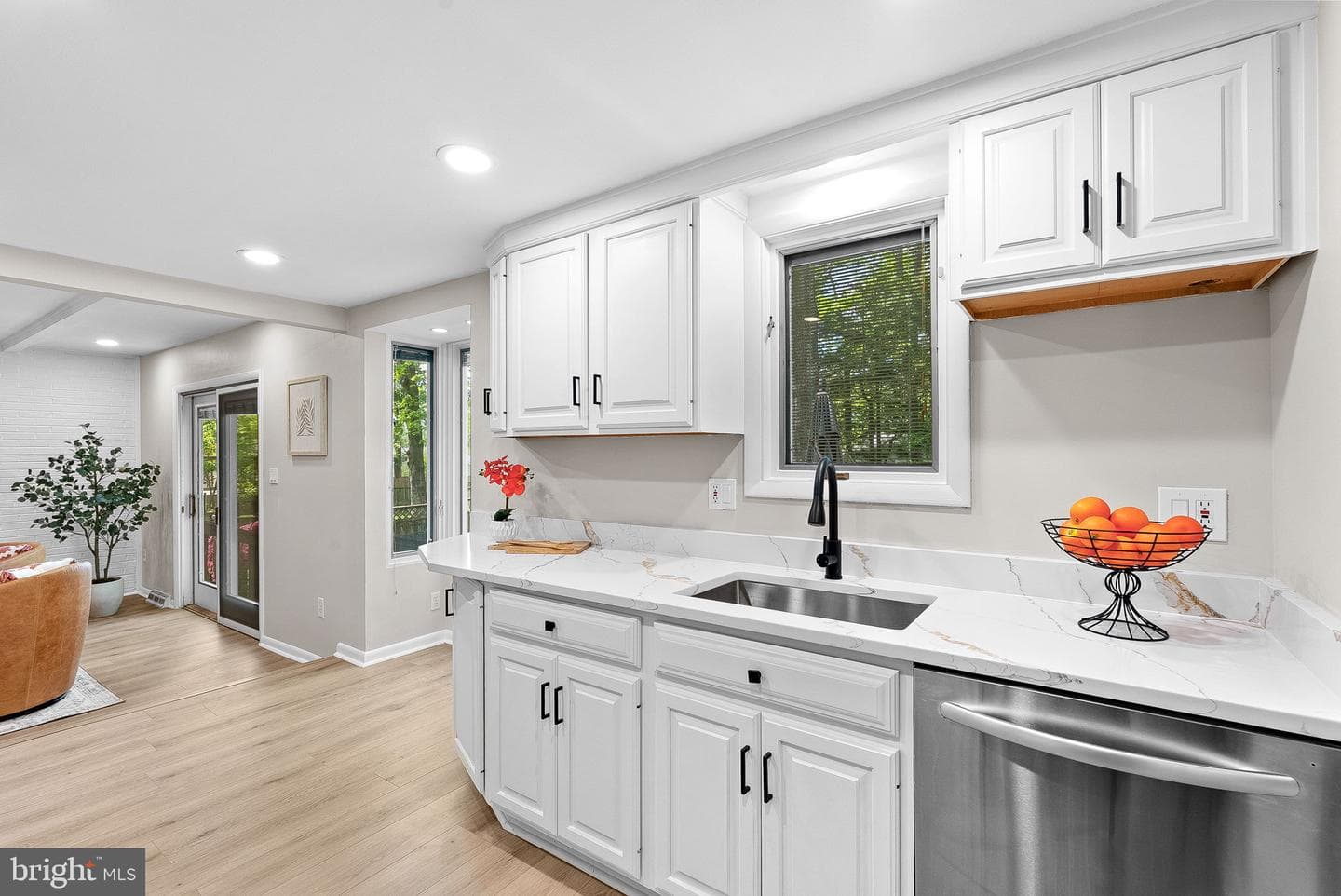 14810 Cranoke Street photo 26