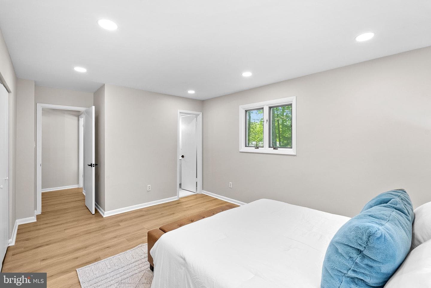 14810 Cranoke Street photo 40