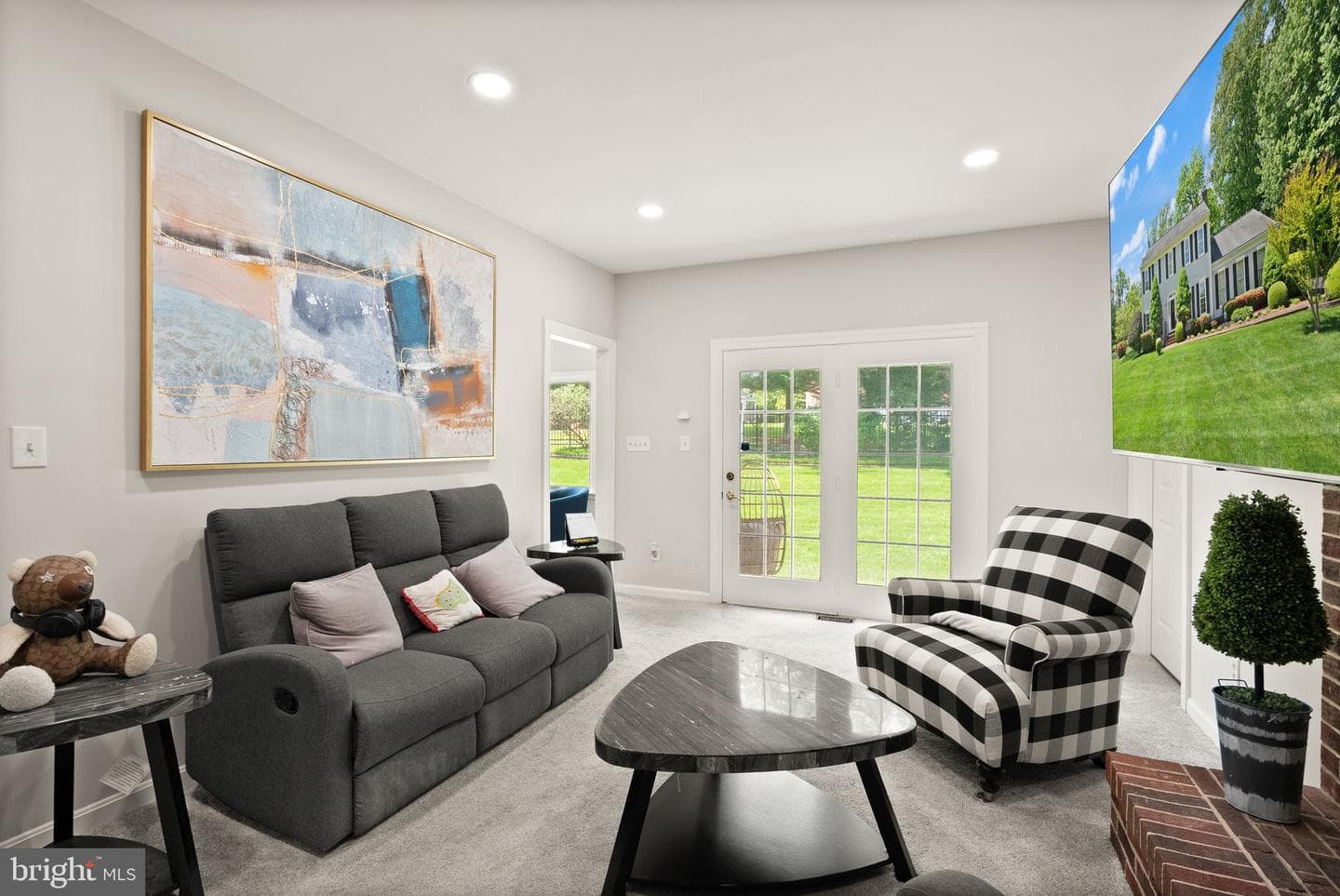 6822 Jeremiah Court photo 34
