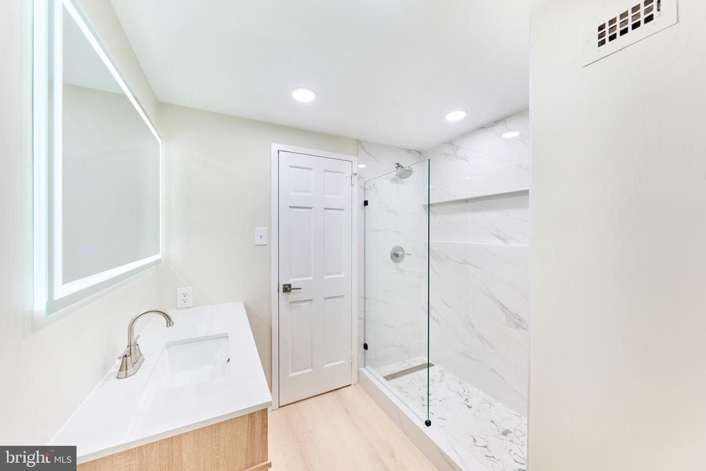 3705 S George Mason Drive #2102s photo 10