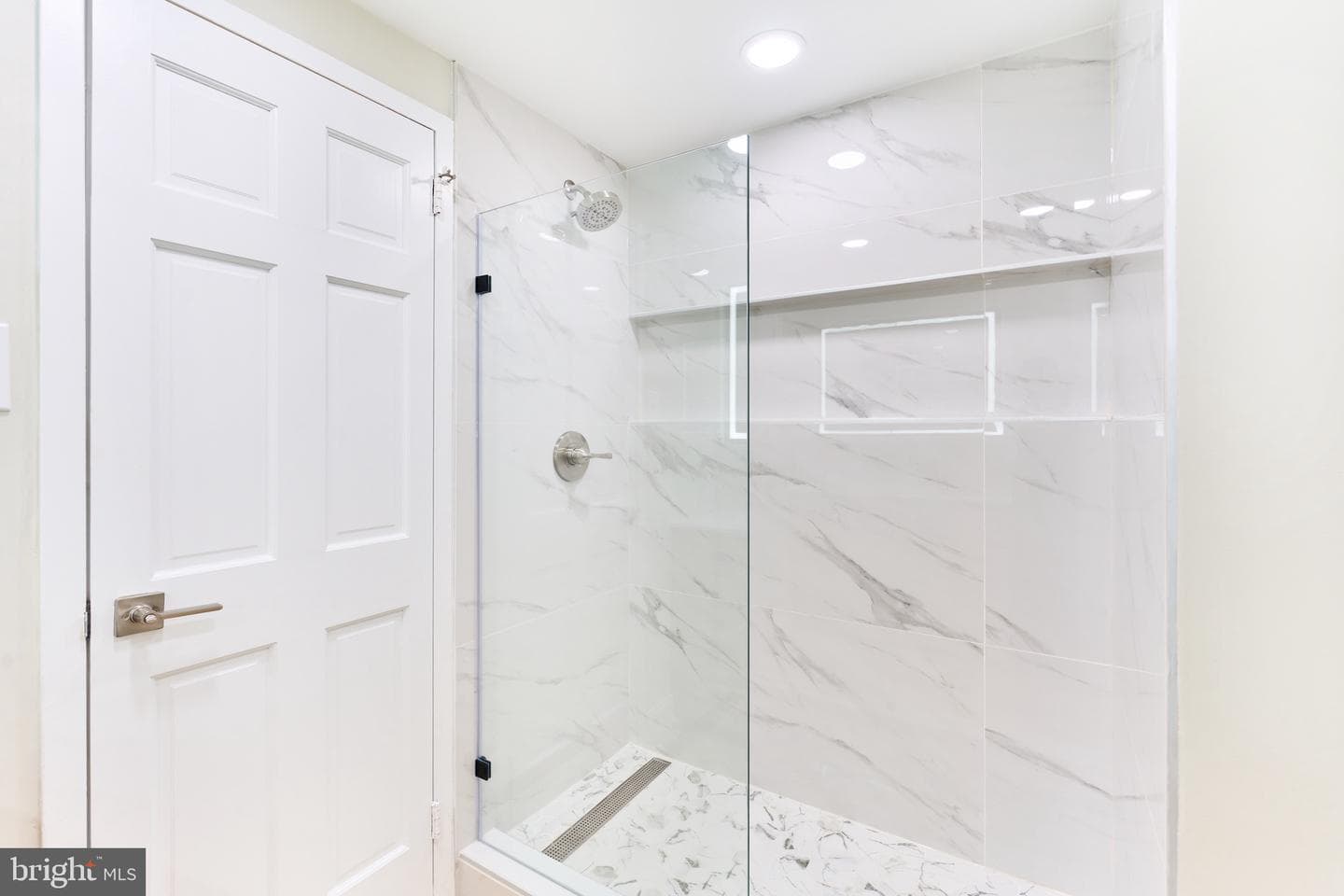 3705 S George Mason Drive #2102s photo 11