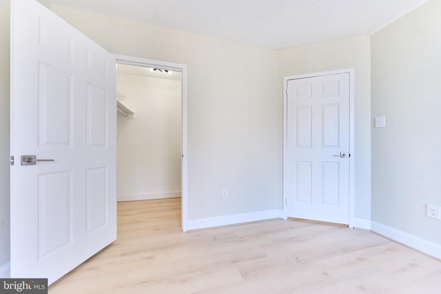 3705 S George Mason Drive #2102s photo 25