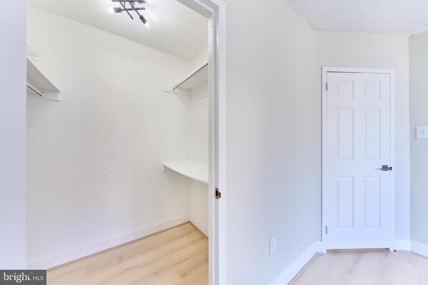 3705 S George Mason Drive #2102s photo 27