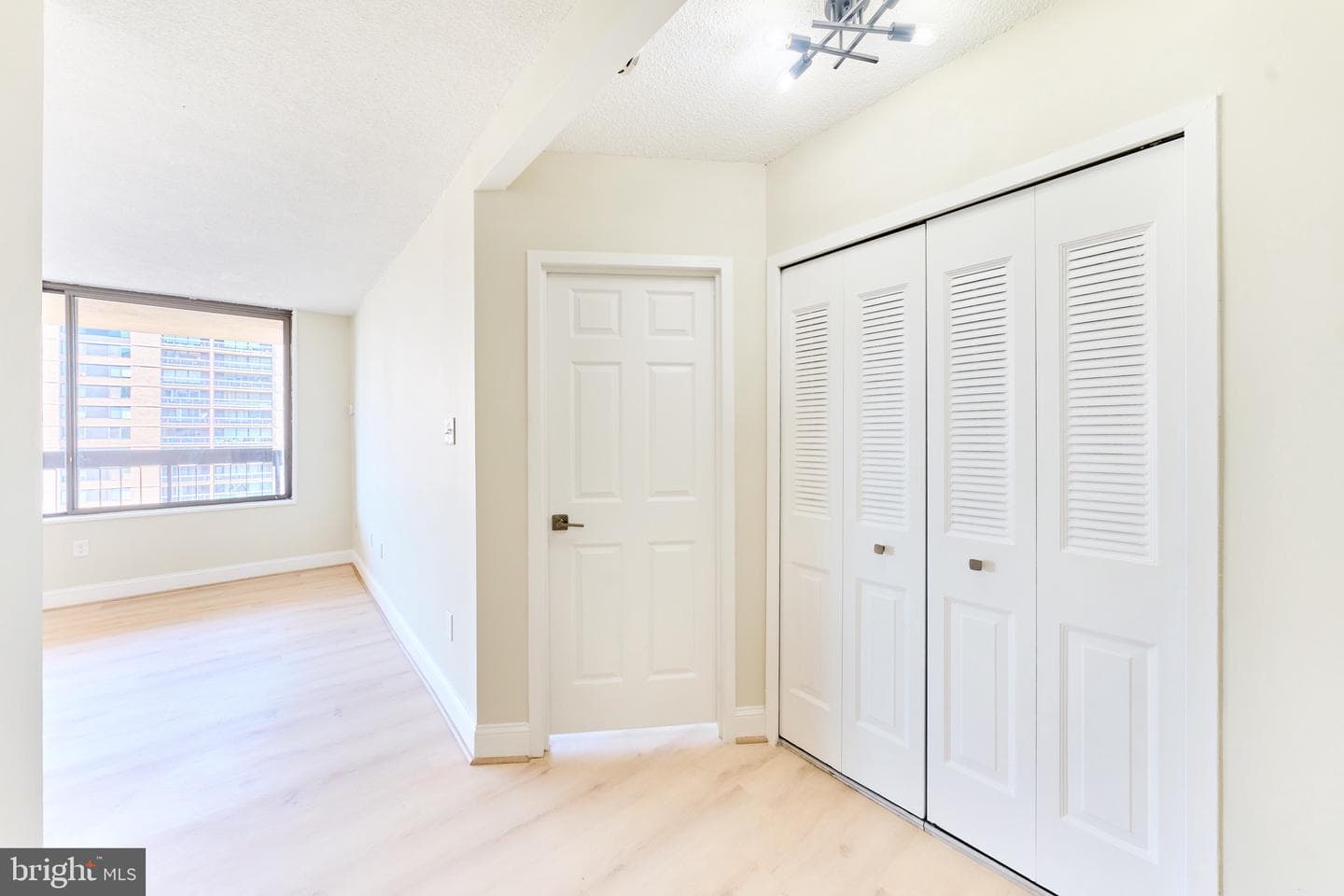 3705 S George Mason Drive #2102s photo 35