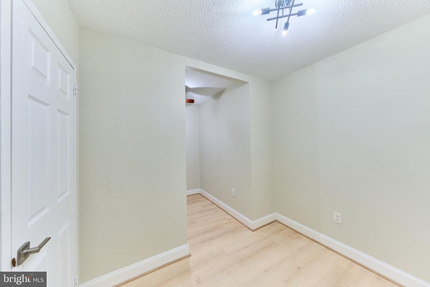 3705 S George Mason Drive #2102s photo 38