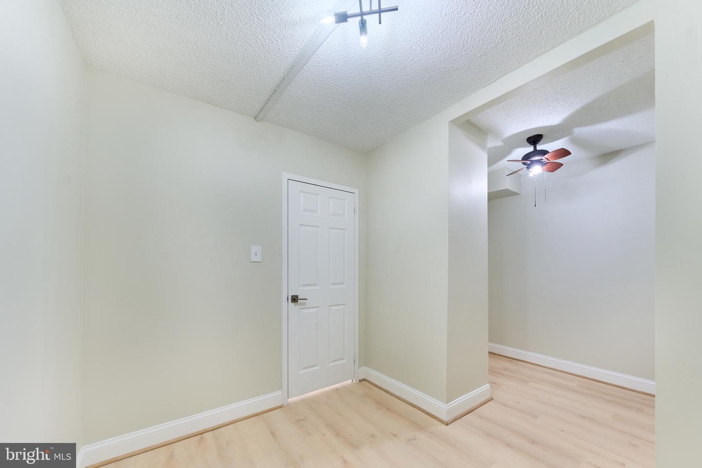 3705 S George Mason Drive #2102s photo 39