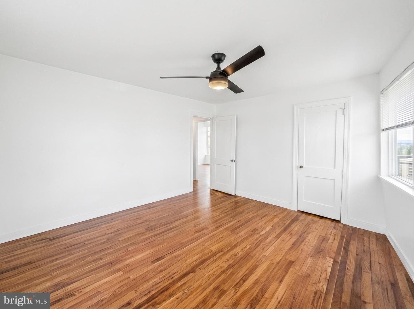 2411 Riverview Terrace photo 8