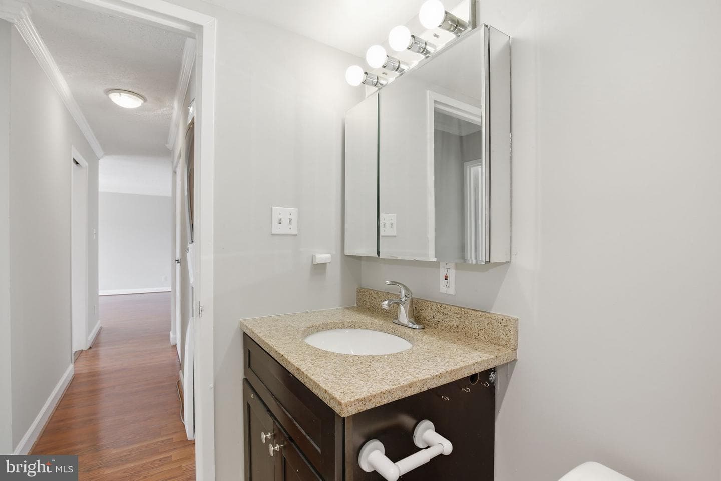 2300 Pimmit Dr # 713 photo 16
