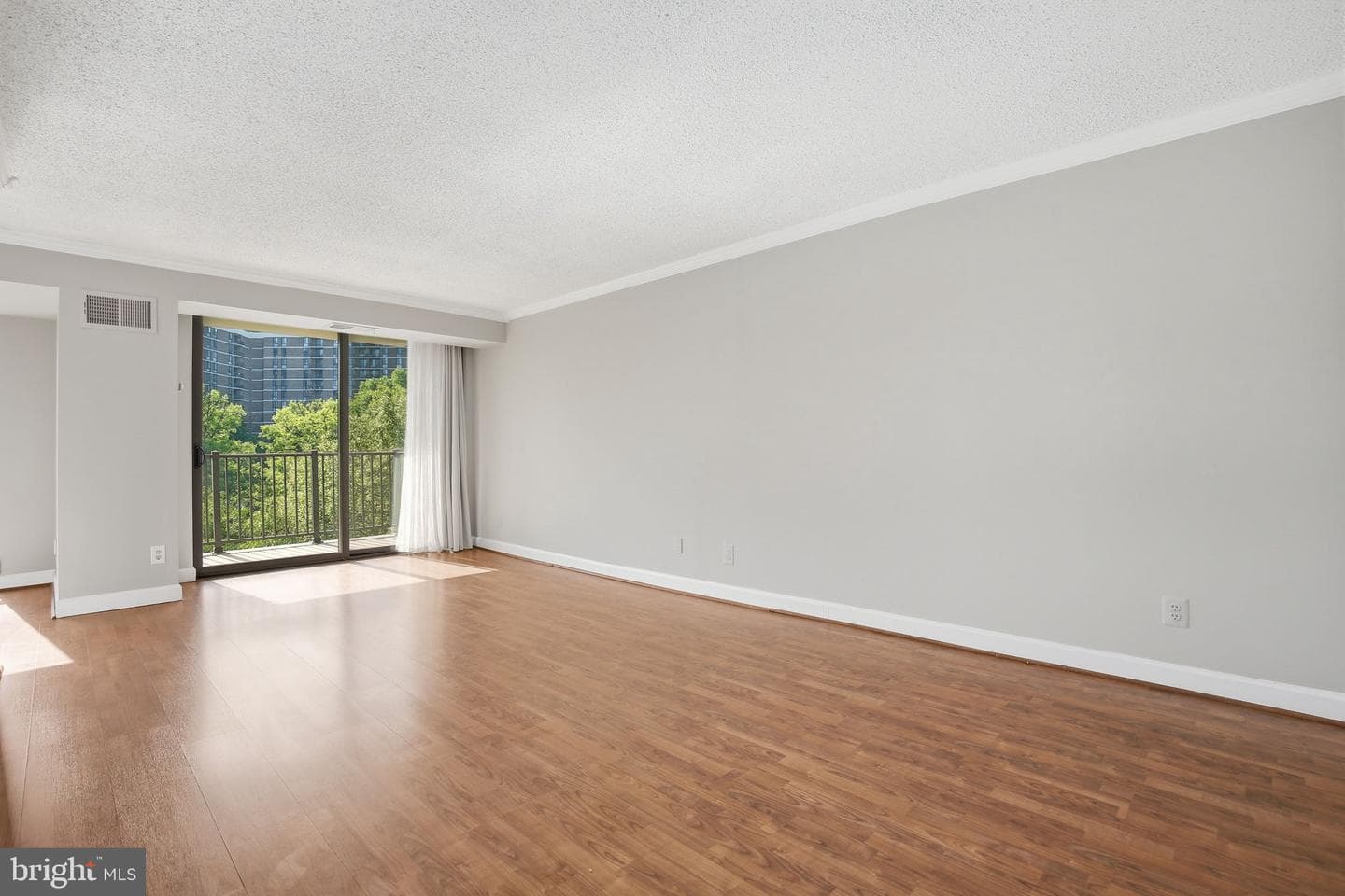 2300 Pimmit Dr # 713 photo 8
