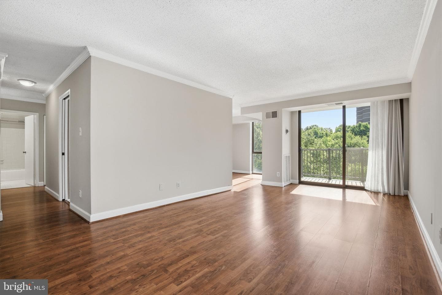 2300 Pimmit Dr # 713 photo 9