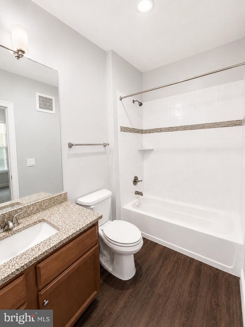 6107 Fairview Farm Drive #210 photo 14