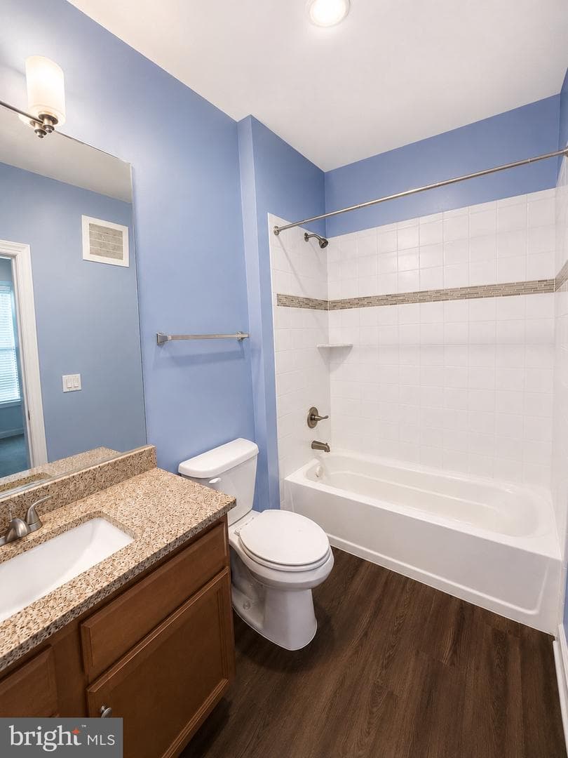6107 Fairview Farm Drive #210 photo 15
