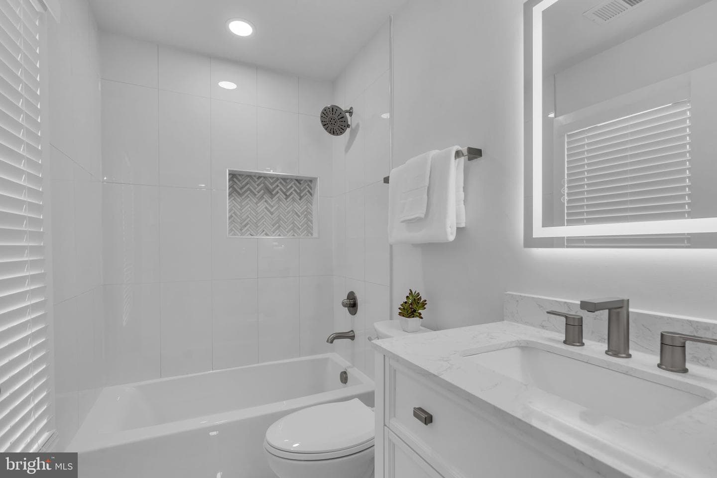 12111 Walnut Branch Road photo 45