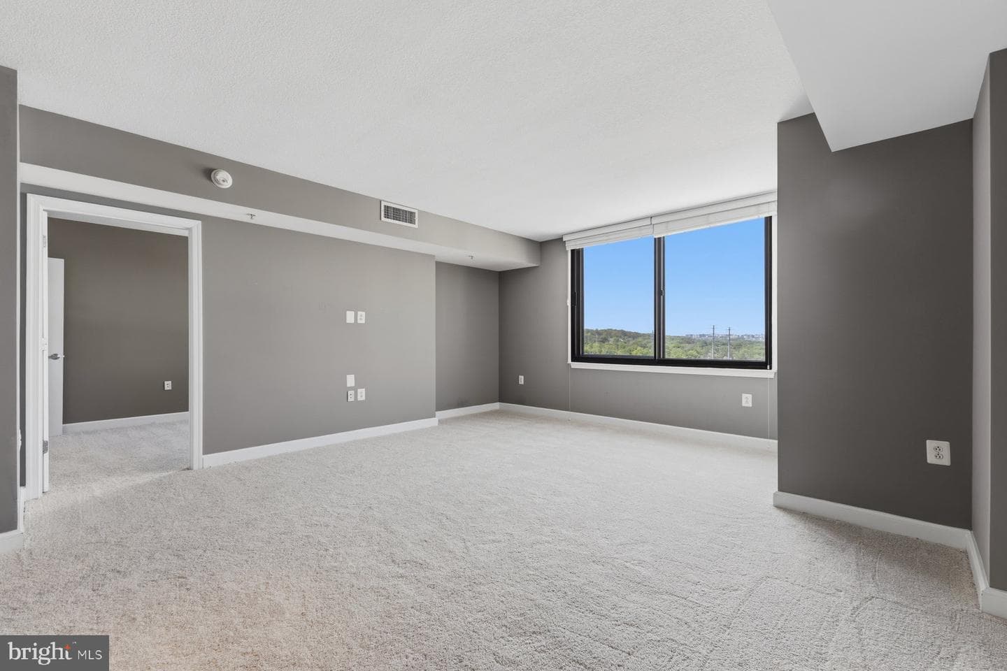 2451 Midtown Avenue #1520 photo 3