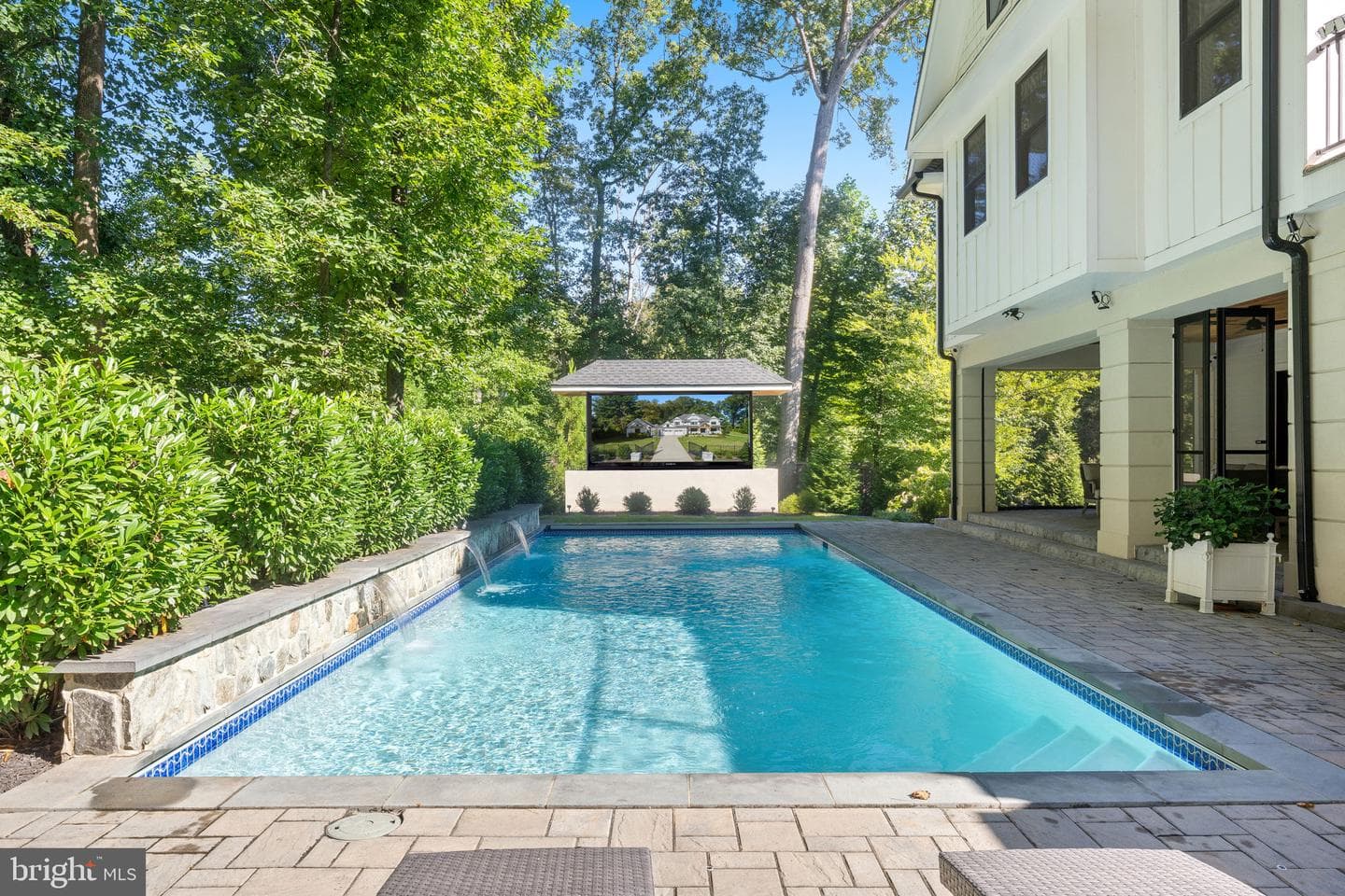 608 Walker Road, Great Falls