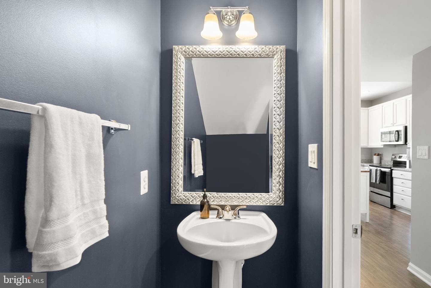 6823 Stone Maple Terrace photo 10