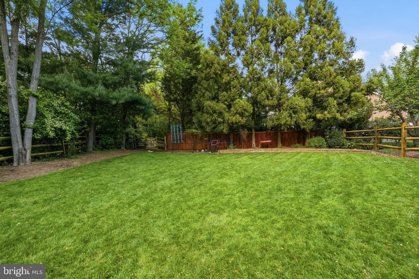 1605 Lupine Den Court photo 100
