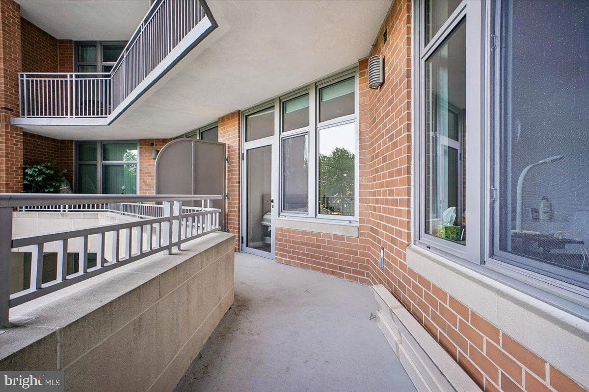 8220 Crestwood Heights Drive #301 photo 18