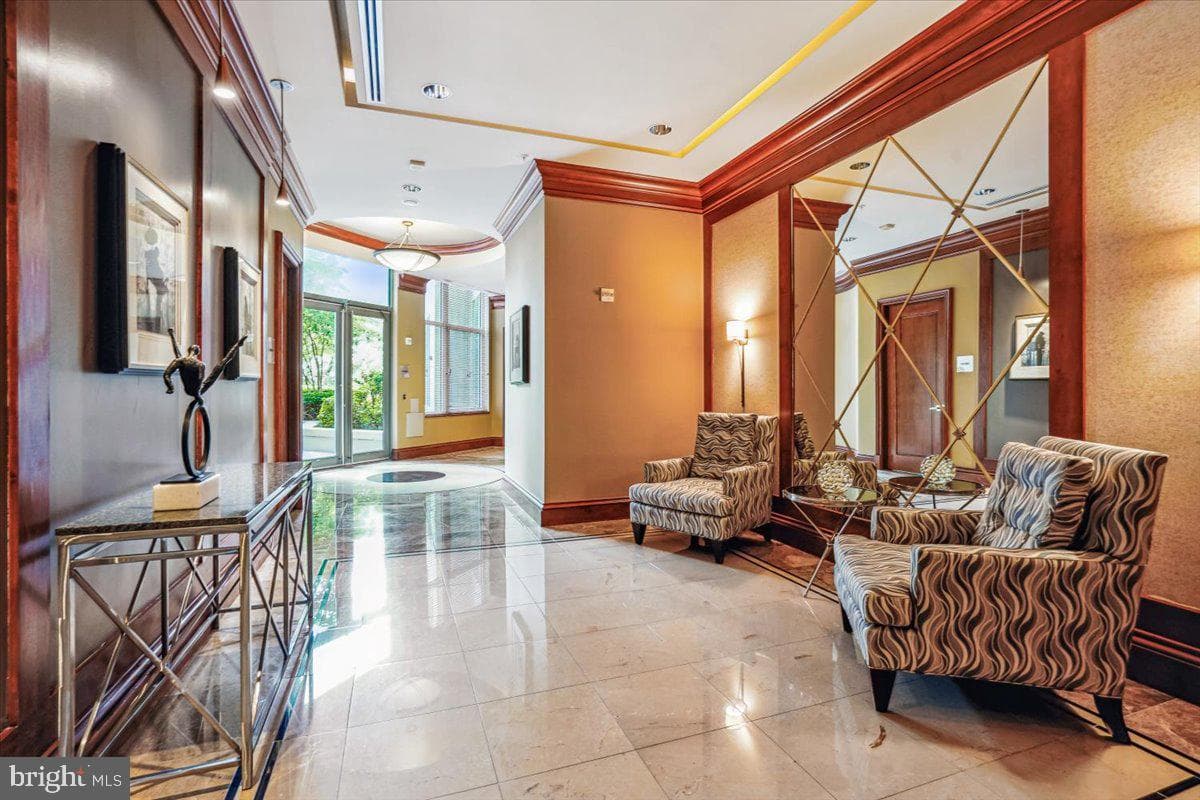 8220 Crestwood Heights Drive #301 photo 36