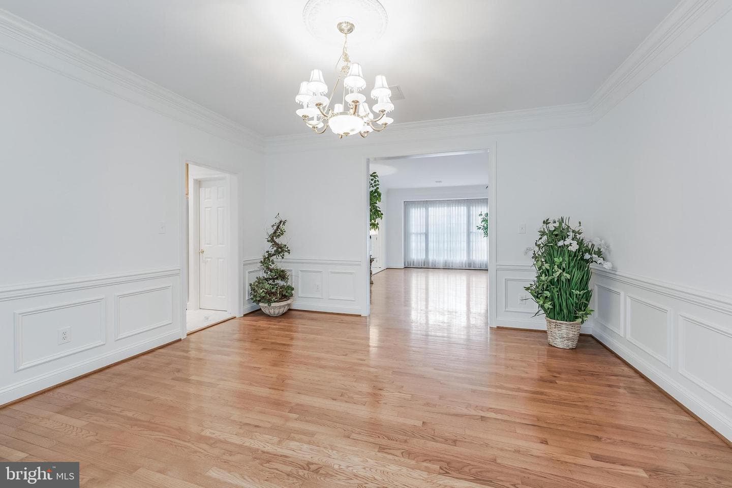 1051 Northfalls Court photo 13