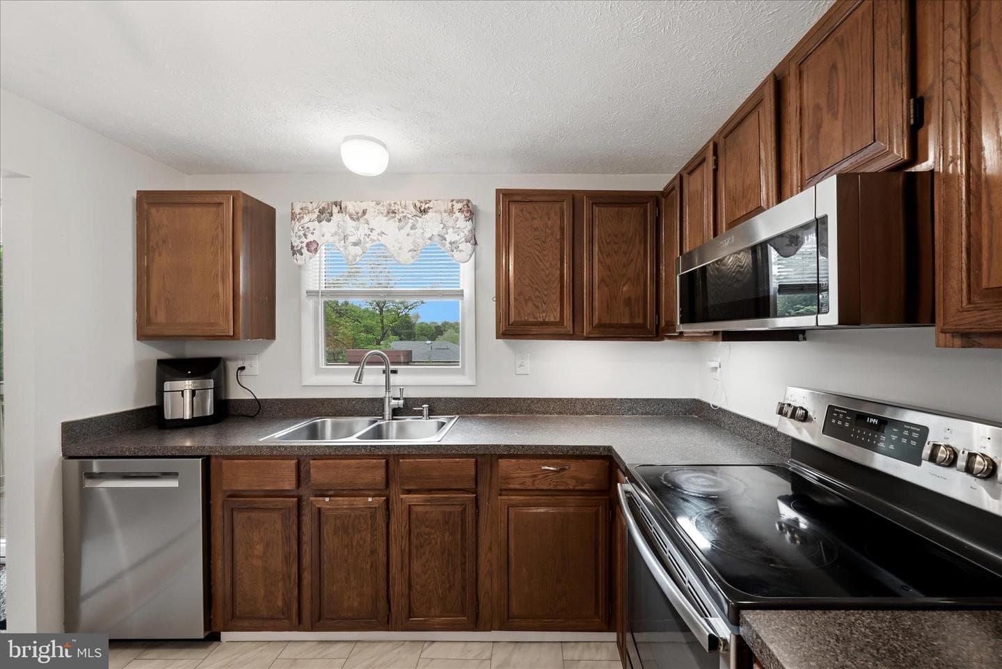 3824 Beech Down Drive photo 12