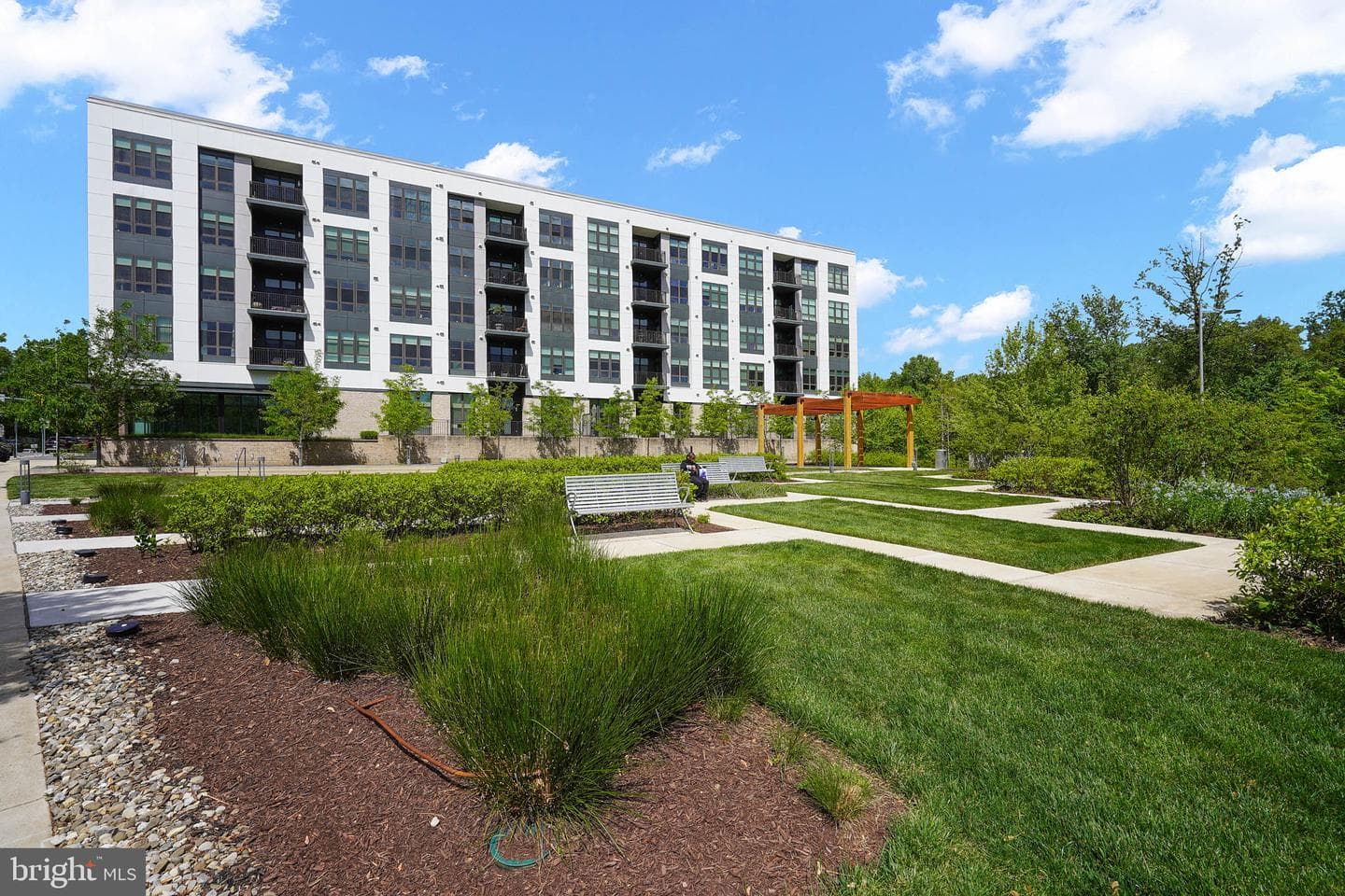 1761 Old Meadow Road #221 photo 38