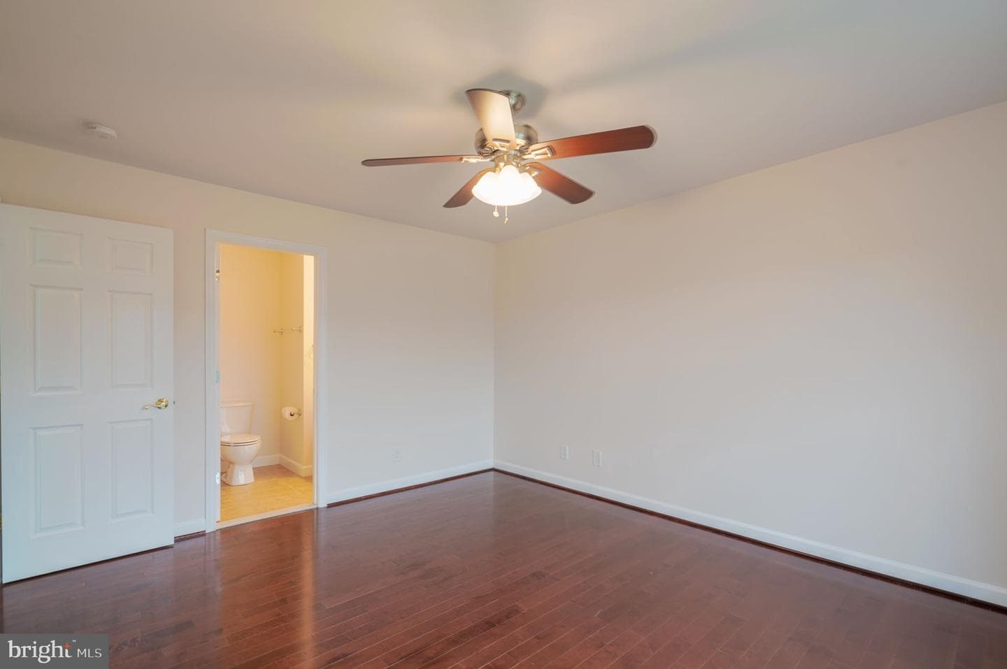 8038 Holland Road photo 47