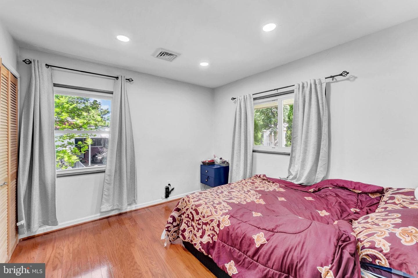 7415 Hastings Street photo 15