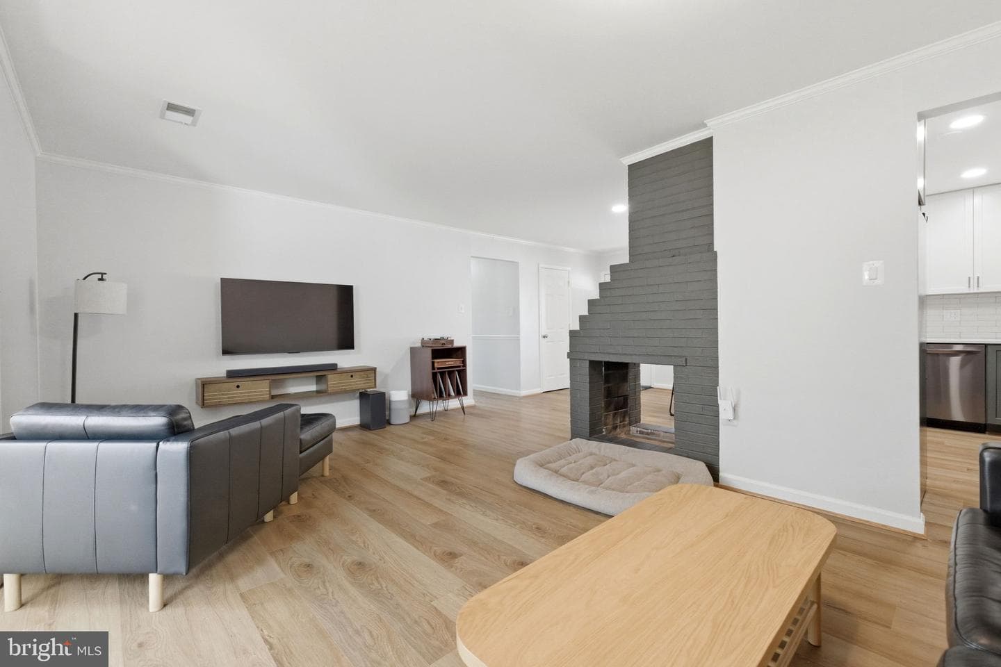 14703 Carlbern Dr photo 17