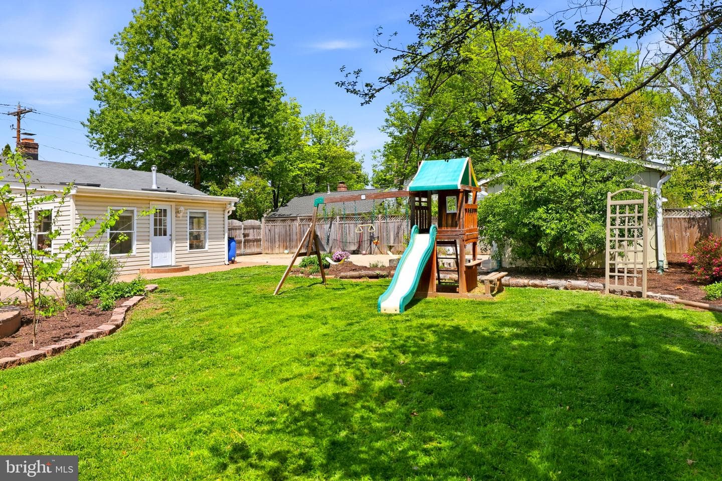 14703 Carlbern Dr photo 46