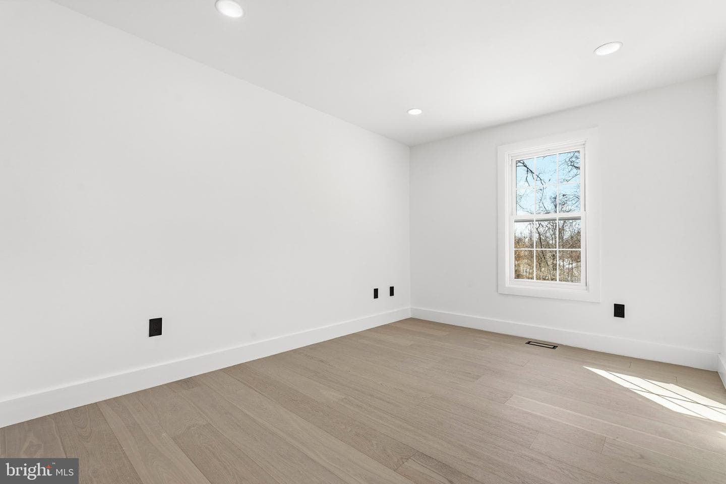 12011 Meadowville Court photo 18