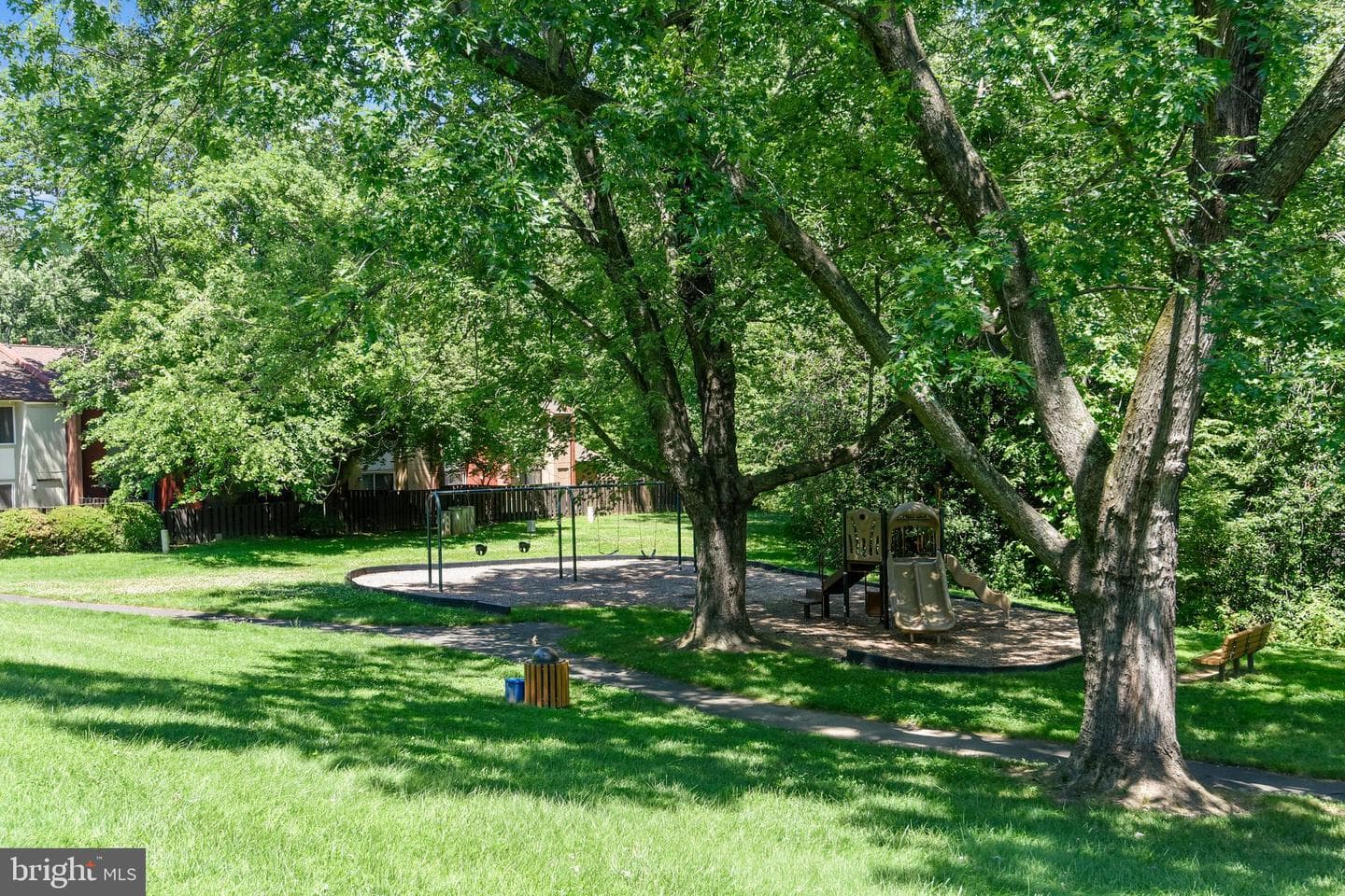 1309 Northgate Square photo 31