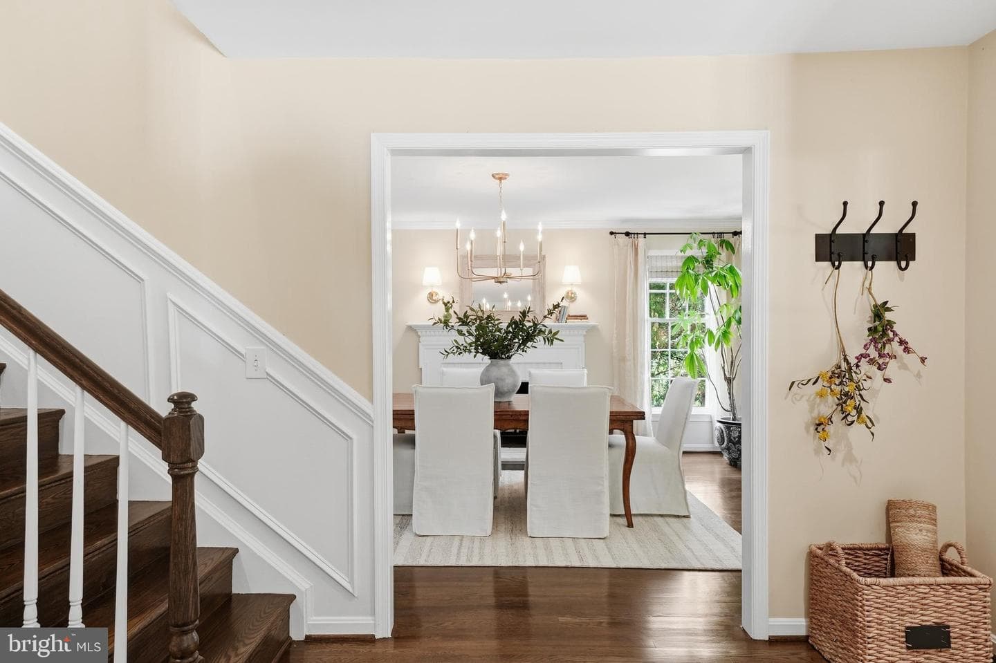 10204 Yellow Pine Drive photo 4
