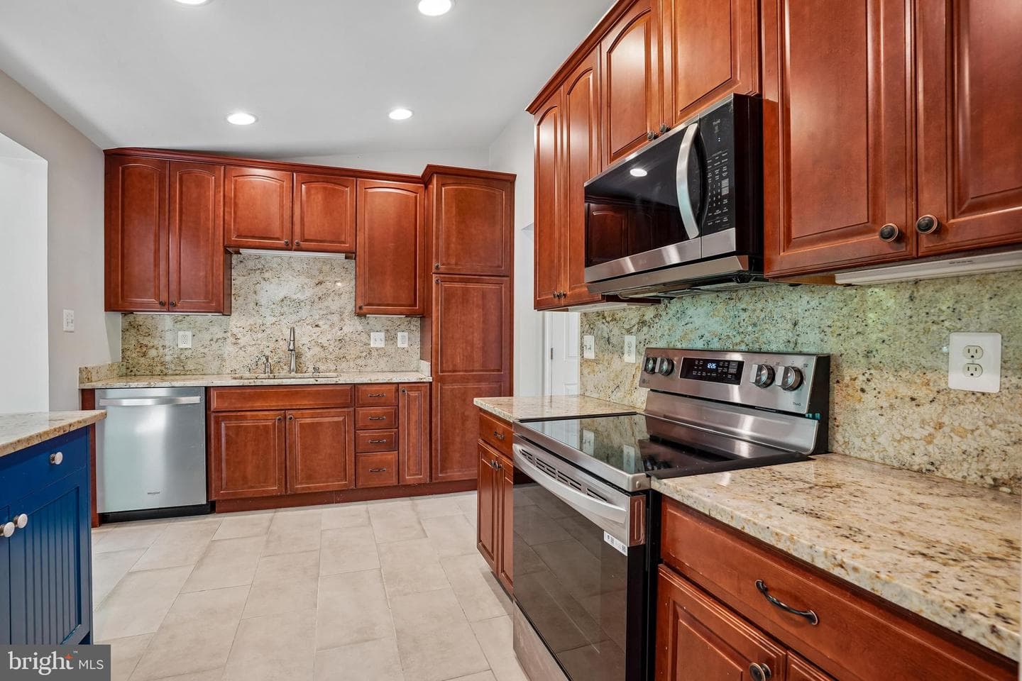 4207 Adrienne Drive photo 16