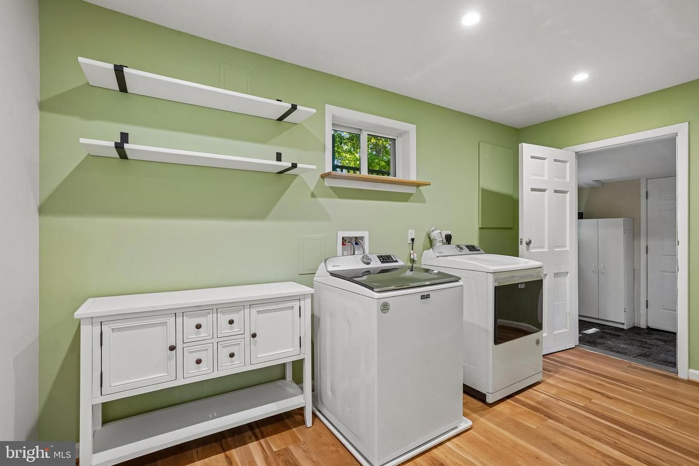 4207 Adrienne Drive photo 27