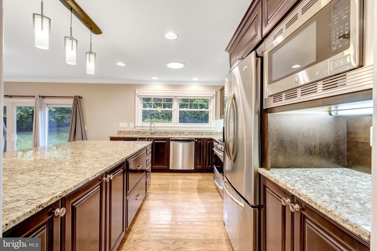 4510 Rhett Ln photo 10