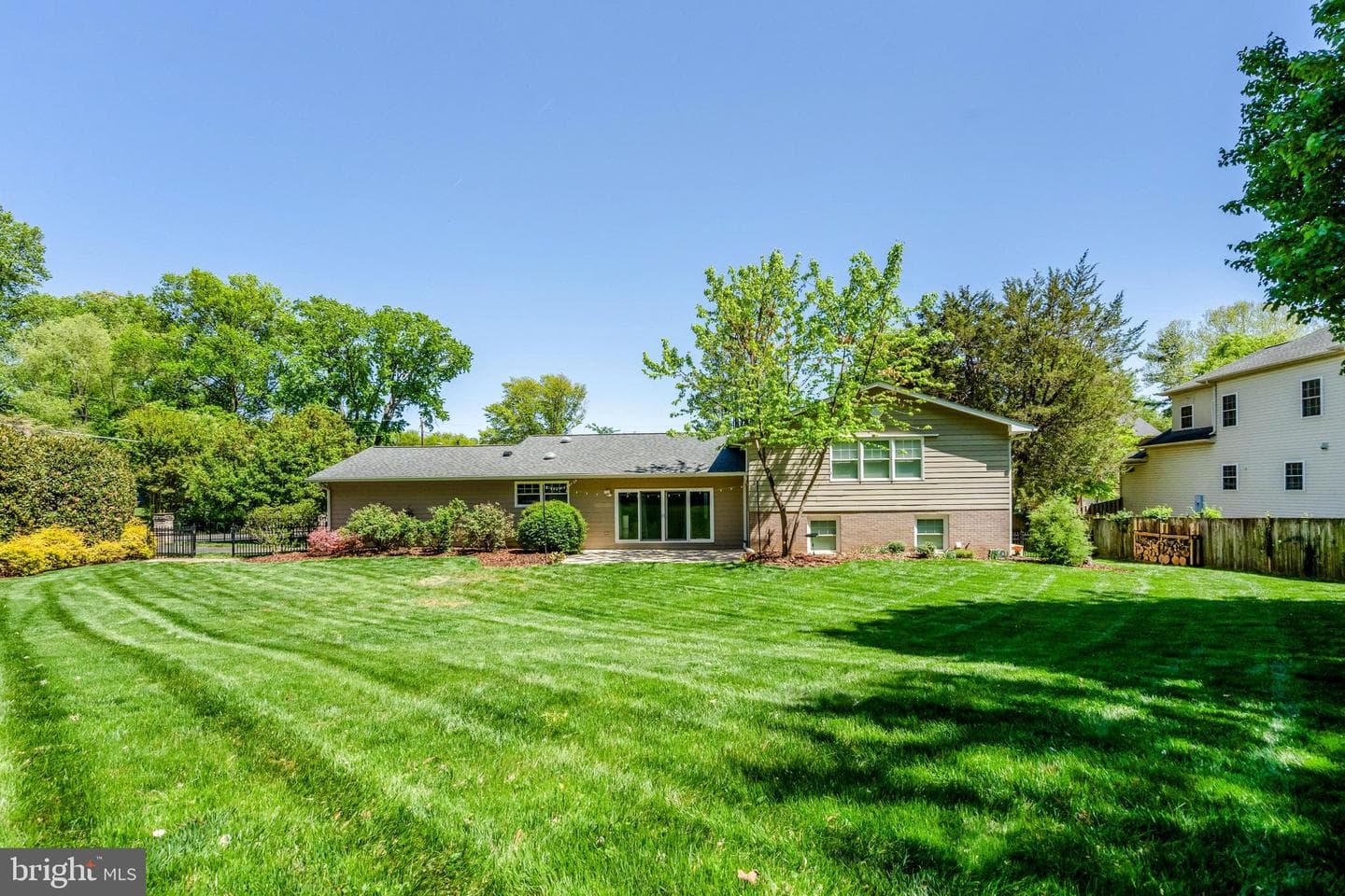 4510 Rhett Ln photo 2